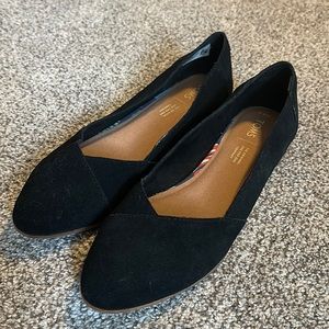 Good condition TOMS black Jutti Neat Flat